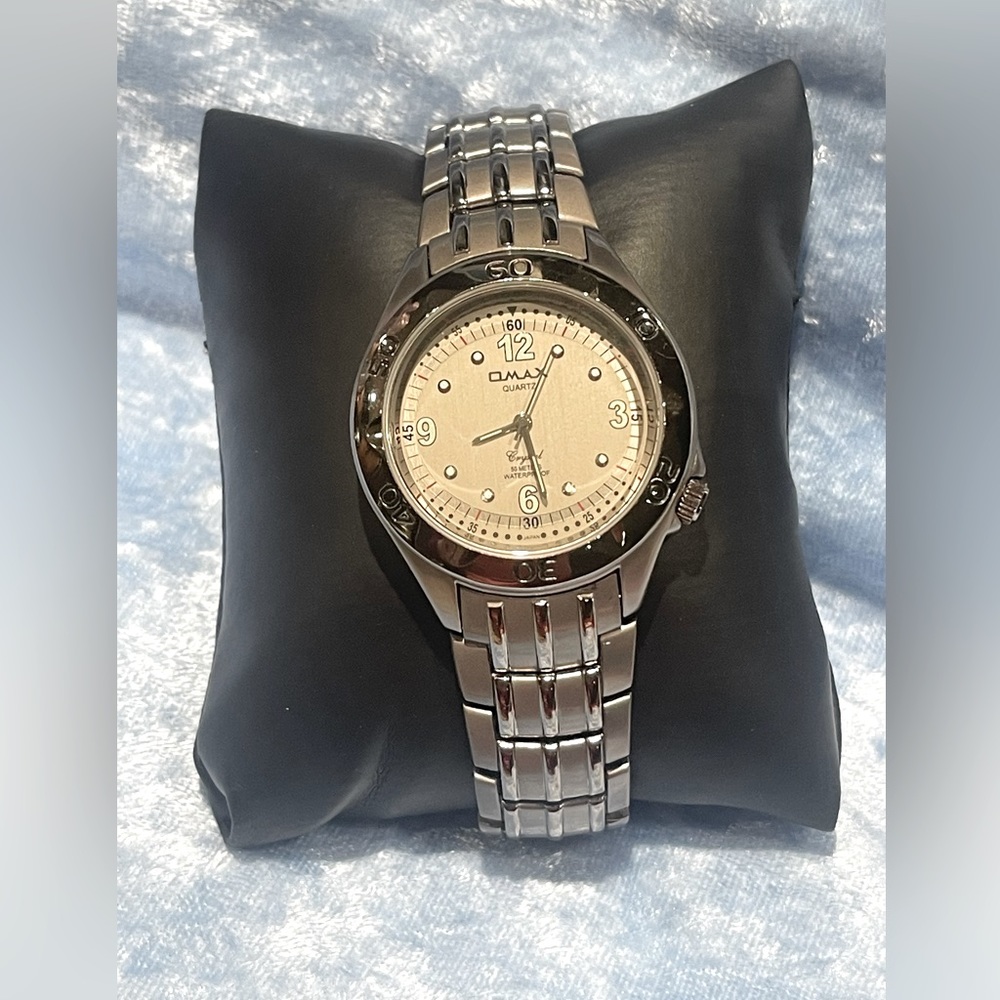 Omax Men’s Crystal Quartz Waterproof Wrist Watch Black Leather Band